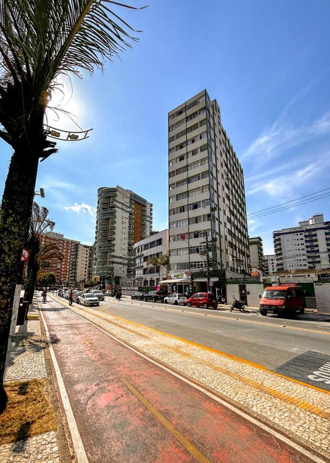 شقة Otimo Loft Pe Na Areia Na Praia Da Guilhermina Sp برايا جراندي المظهر الخارجي الصورة